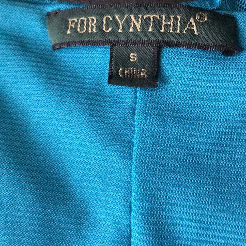 Cute! Teal Ruffled Top - Picture 2 of 2
